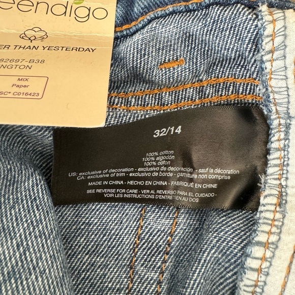 Gloria Vanderbilt Miles Straight mid-rise straight leg jeans size 32 | 14 NWT - Picture 9 of 10